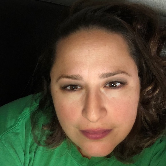 Meet your Posher, Michelle - Picture 1 of 1